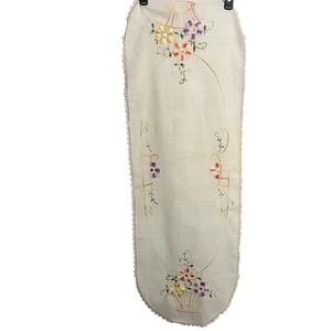 Vintage Embroidered Table Runner Floral Lace Trim Cream Vintage Farmhouse Decor
